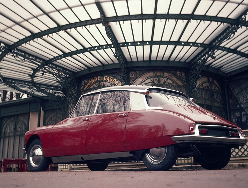 Illustration for article titled Ten Dadmobiles That Made Us Love Cars